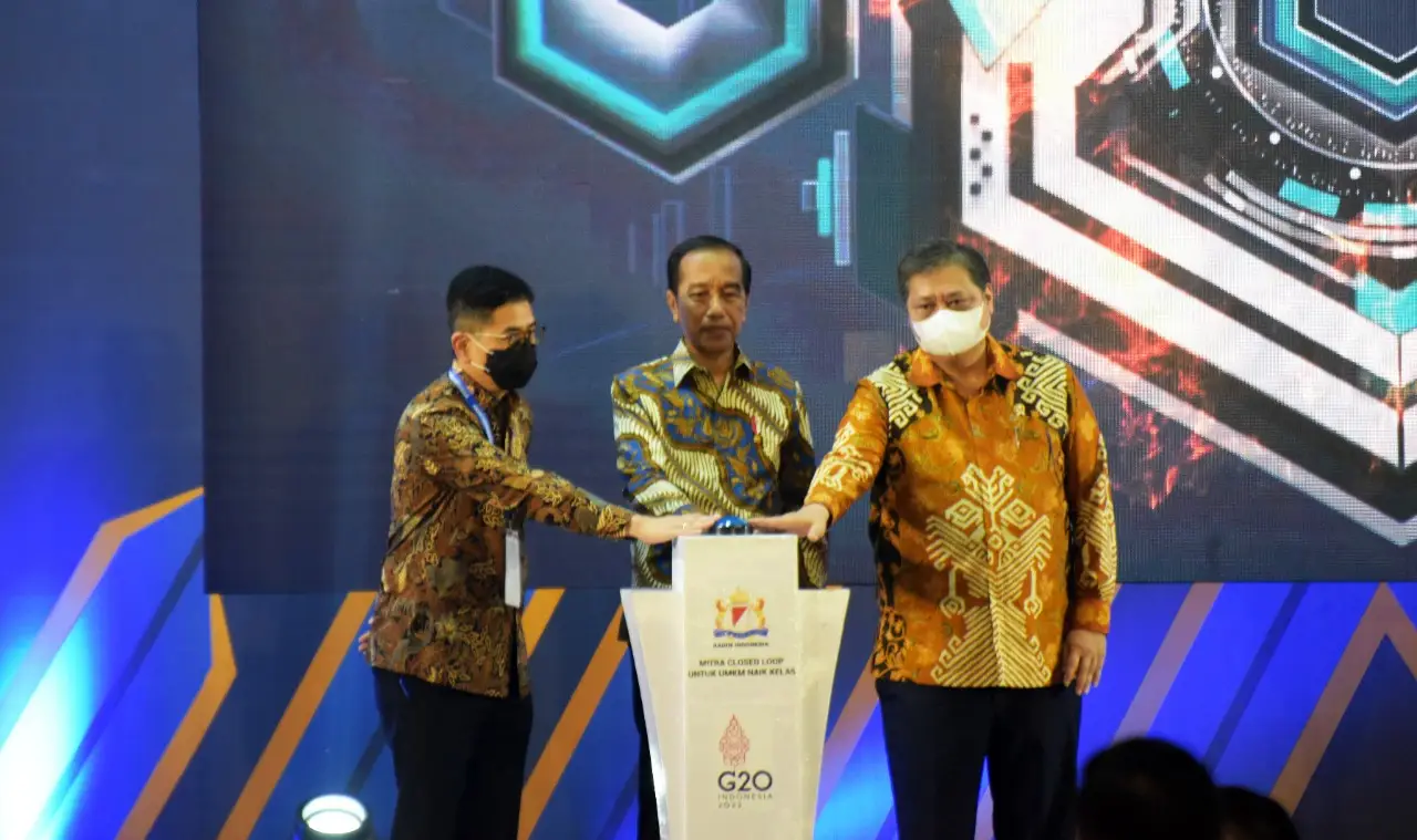 Airlangga Hartarto Hadiri...