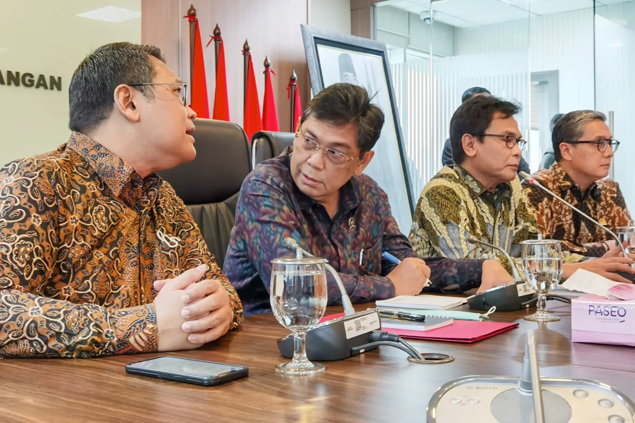 Fraksi PDIP Dukung Pembentukan...