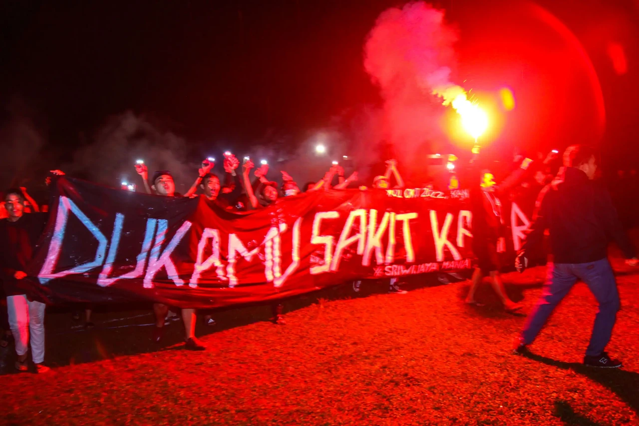 Doa Solidaritas Suporter...