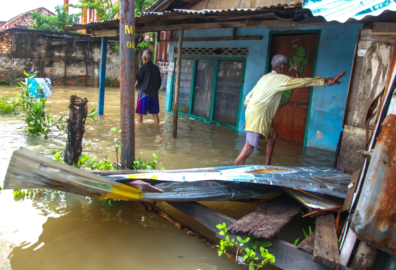 Terdampak Hujan Deras,...