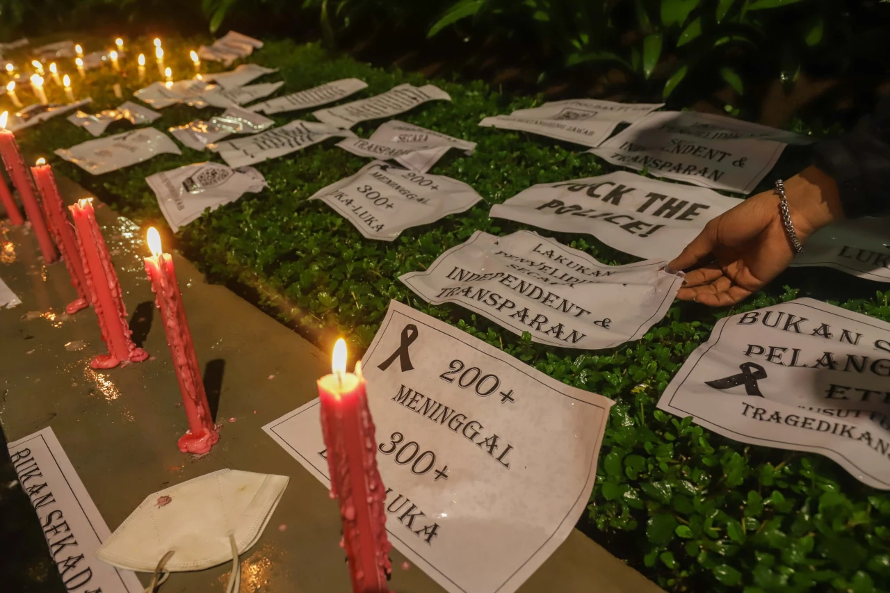 Aksi Solidaritas Tragedi...