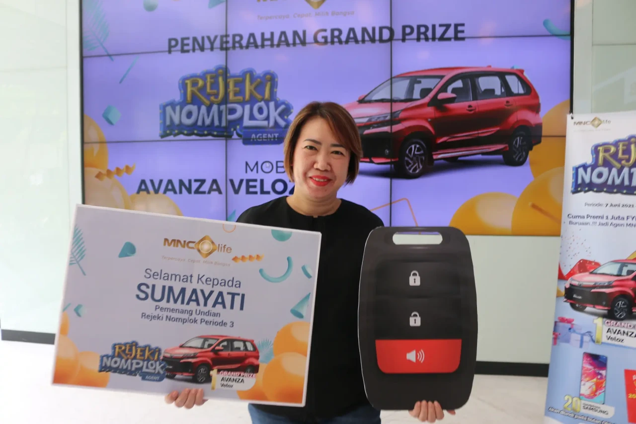 MNC Life Beri Hadiah...
