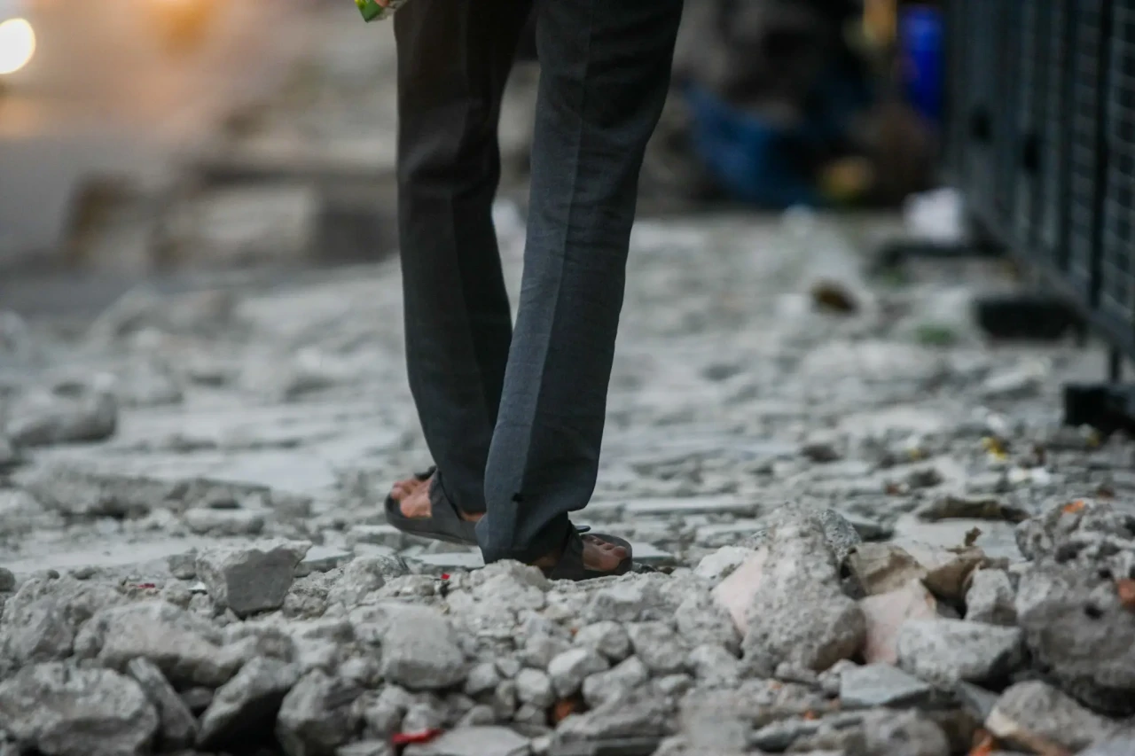 Pemkot Depok Bangun...
