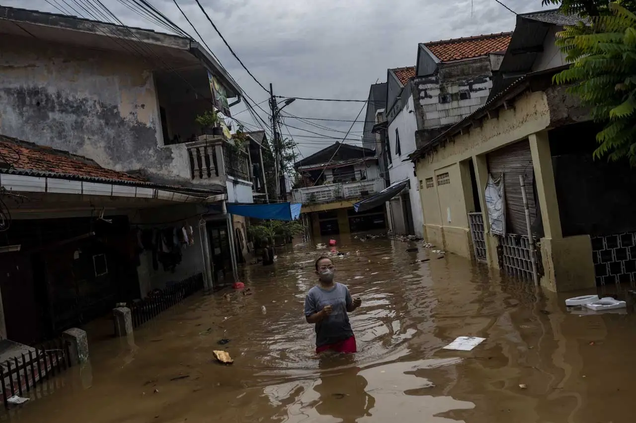 Banjir Rendam 53 RT...