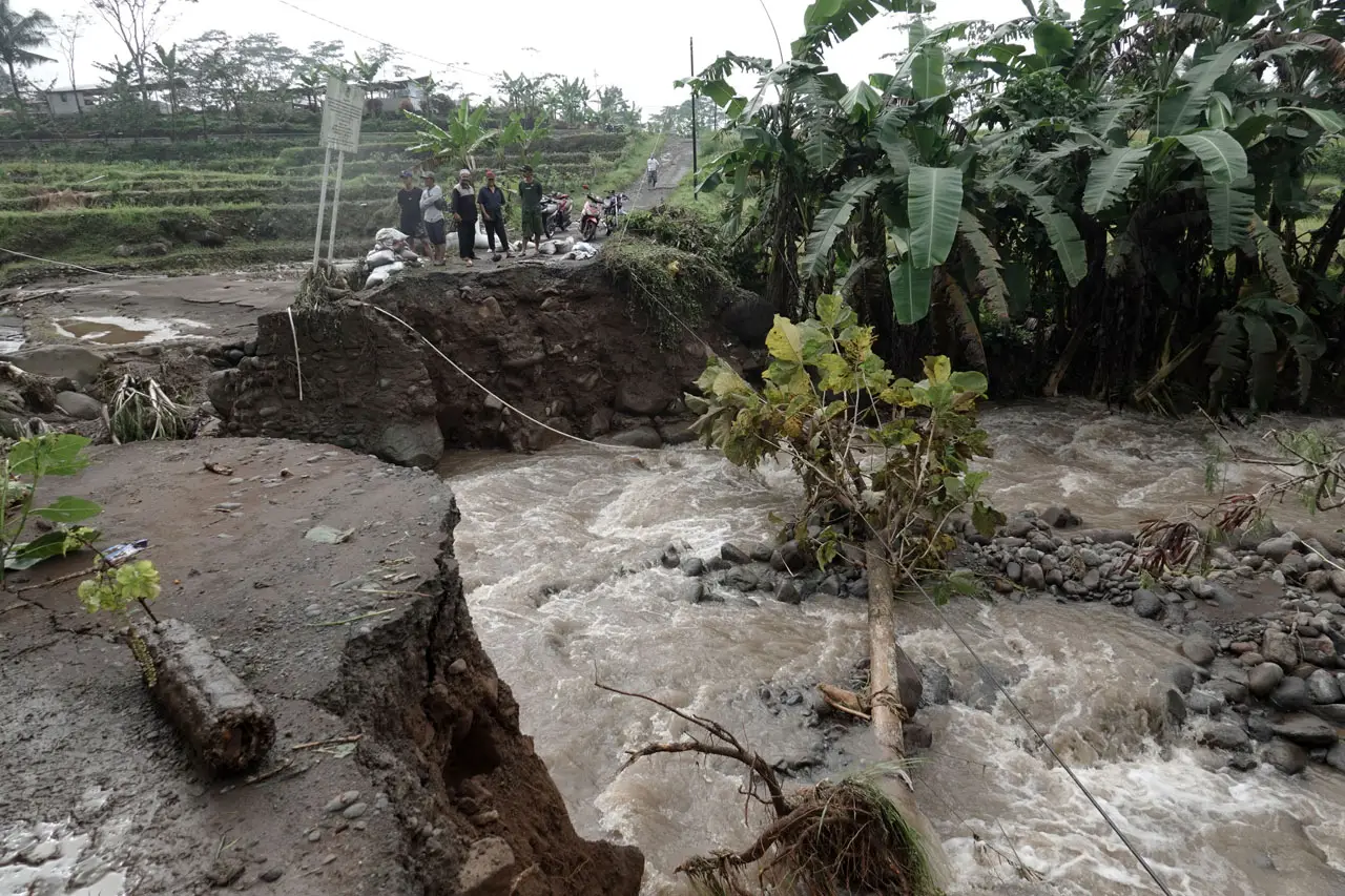Bencana Banjir Bandang...