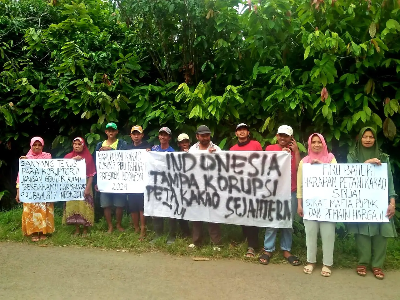 Komunitas Petani Kakao...