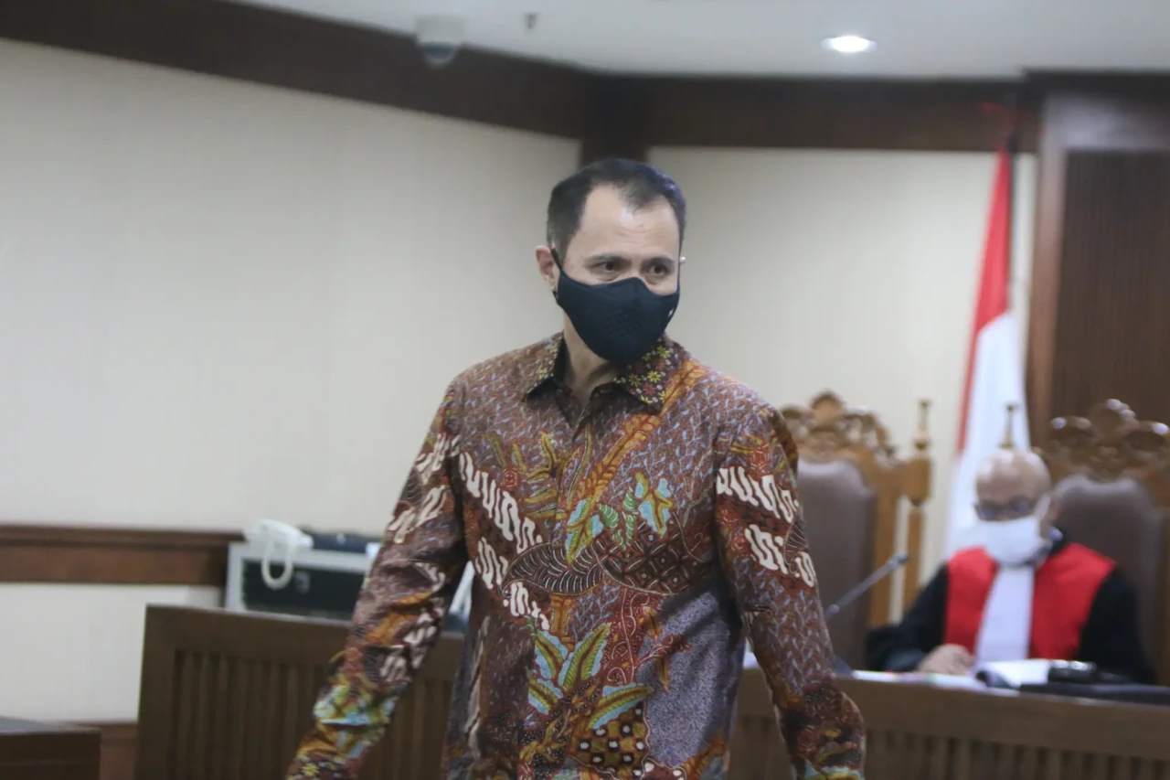 Sidang Dakwaan Kasus...