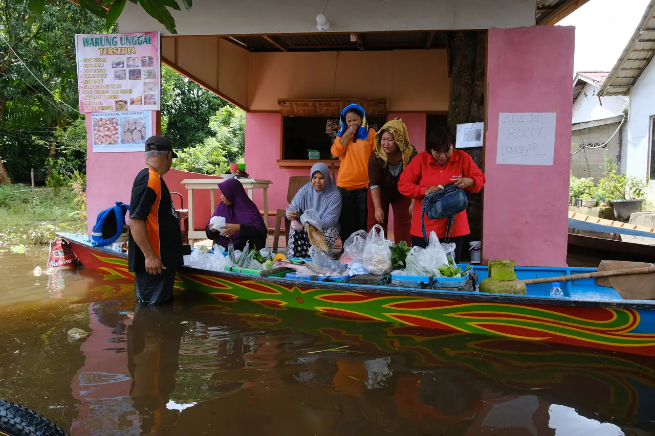Banjir Setinggi 2 Meter...
