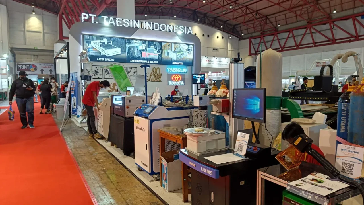 BFI Finance Dukung Inovasi...