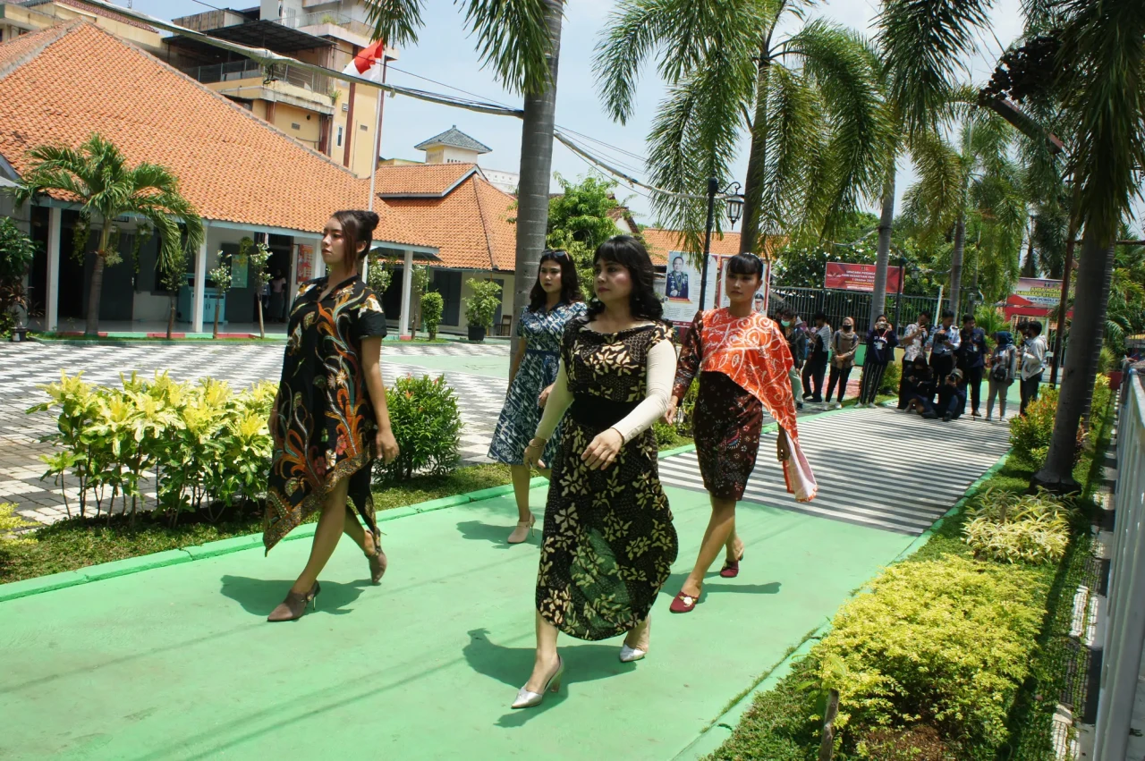 Potret Napi-Napi Cantik...