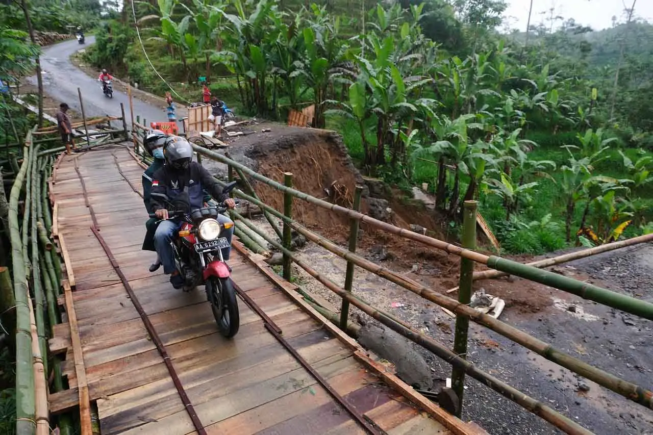 Jalan Antarkecamatan...