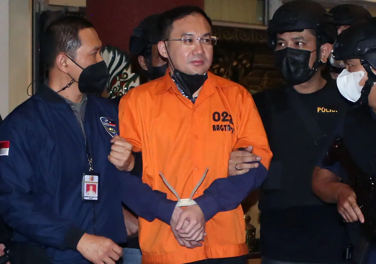 Ini Dia Tampang Apin...