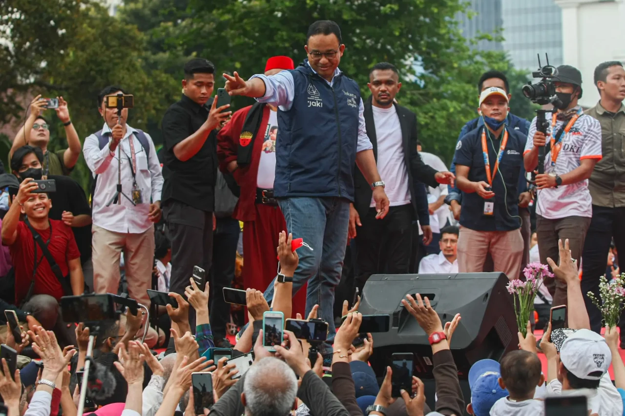 Sampaikan Pidato Perpisahan,...
