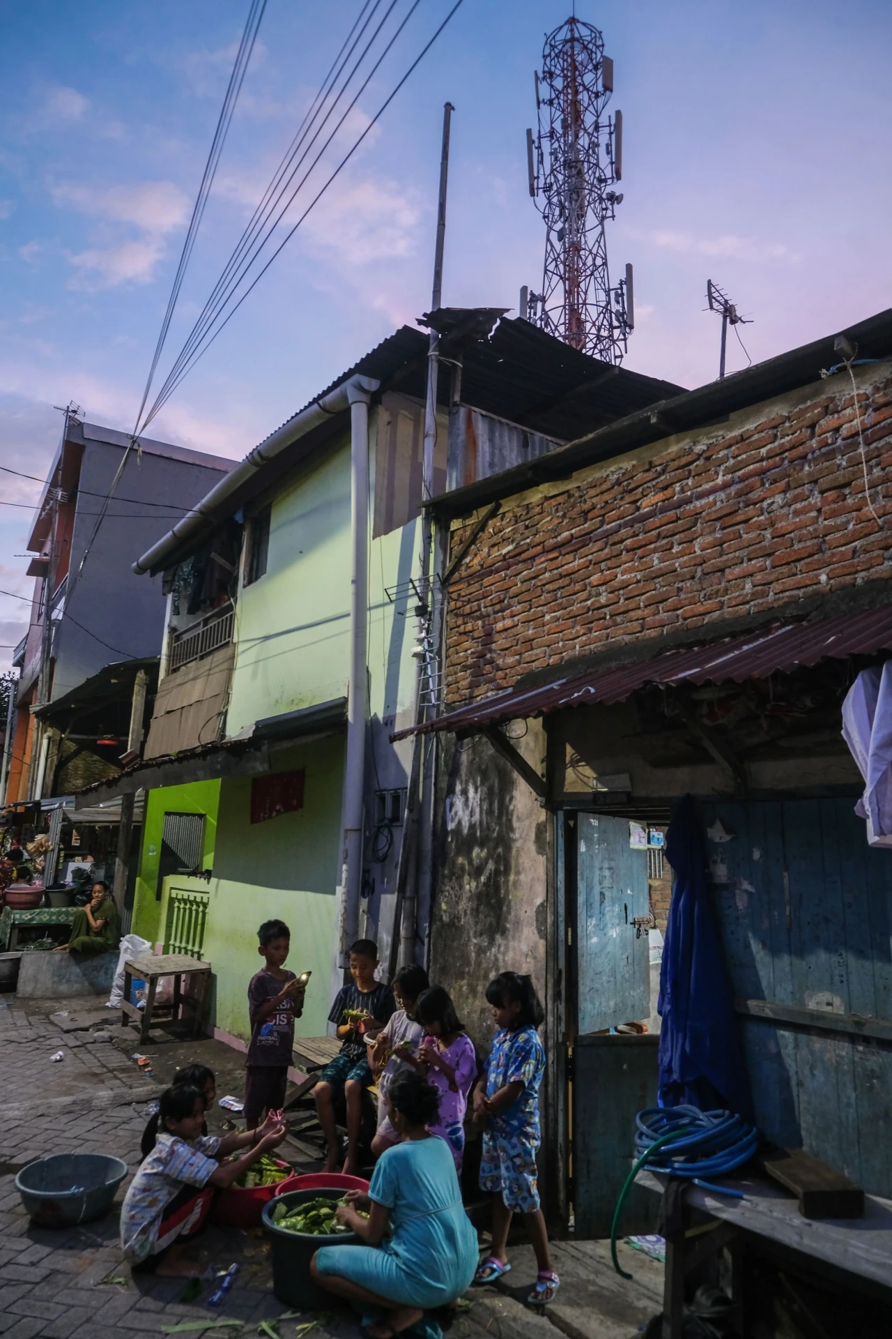 Peranan Telekomunikasi...