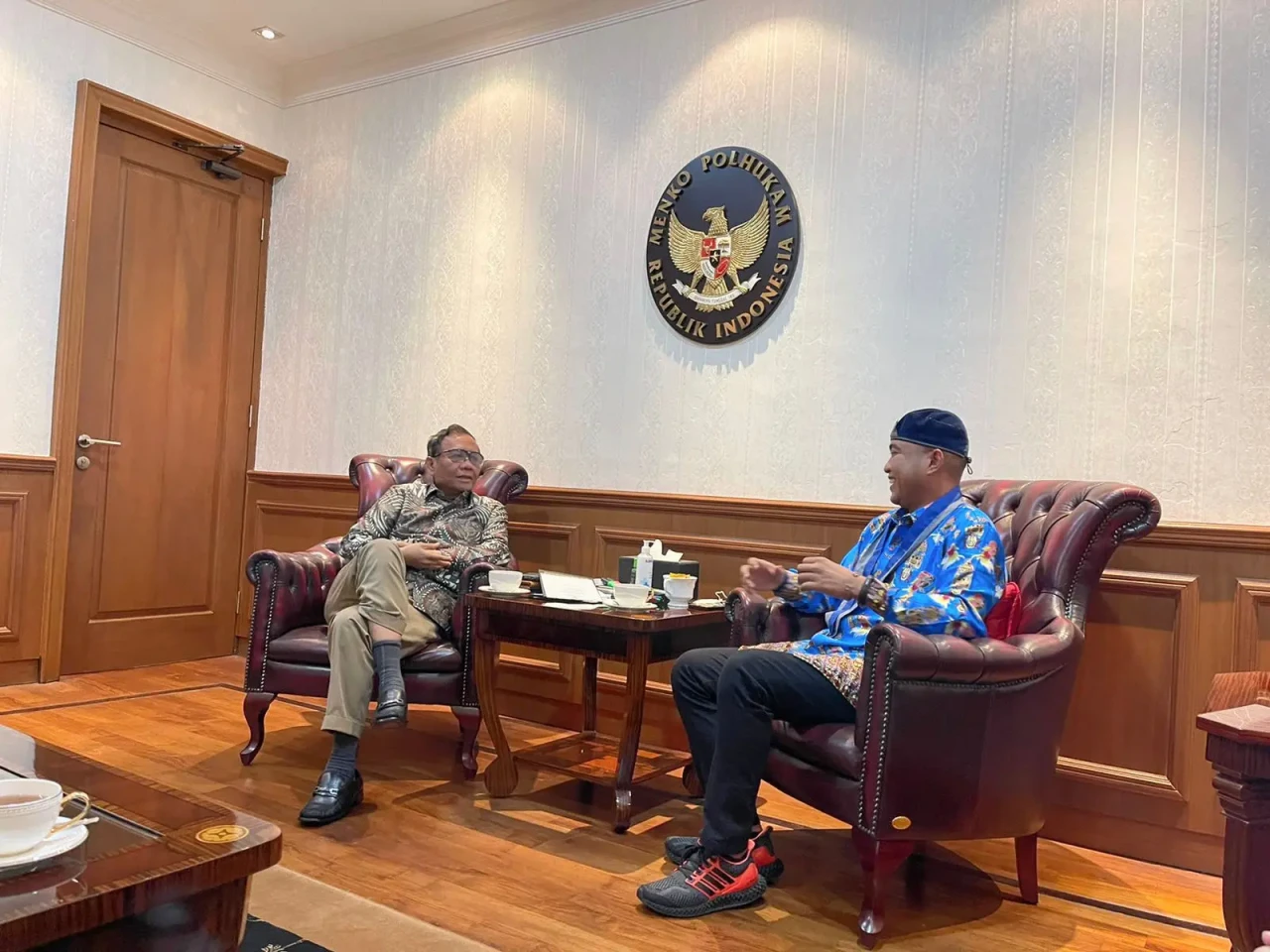 Bicara Supremasi Hukum,...