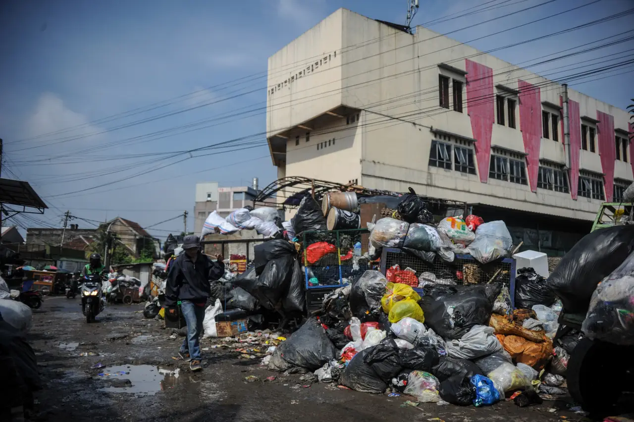 Penumpukan Sampah di...