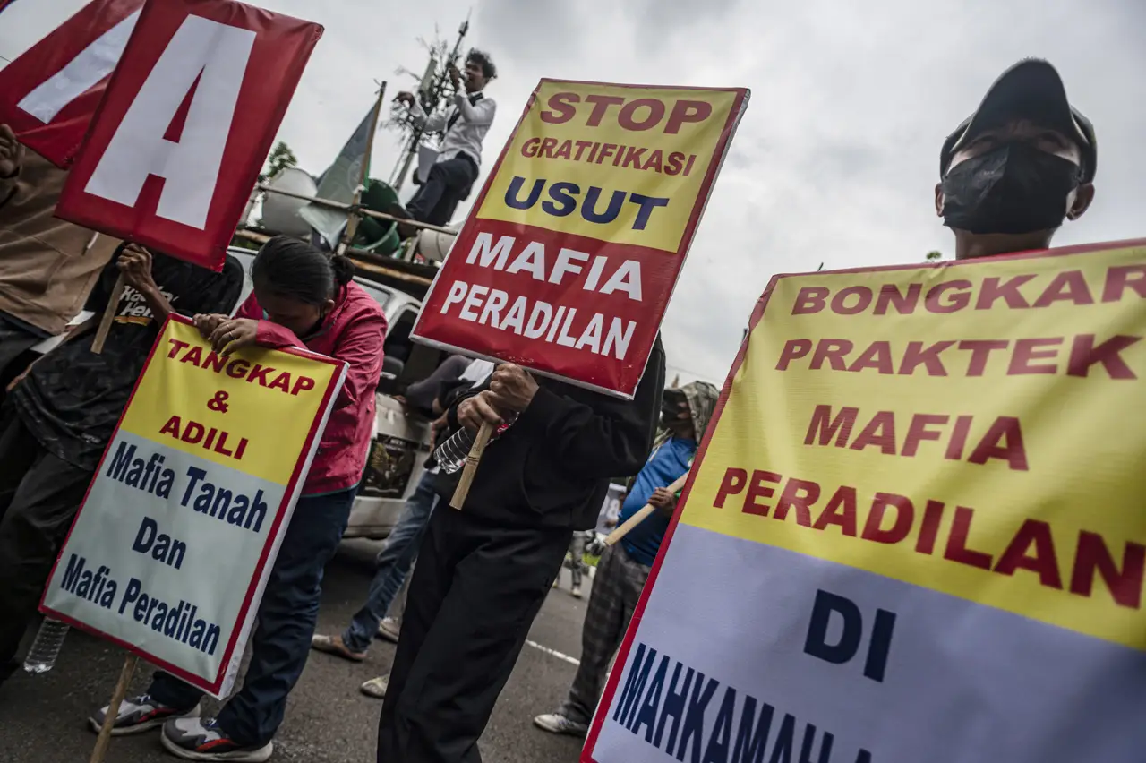 Aksi Jahit Mulut Berantas...
