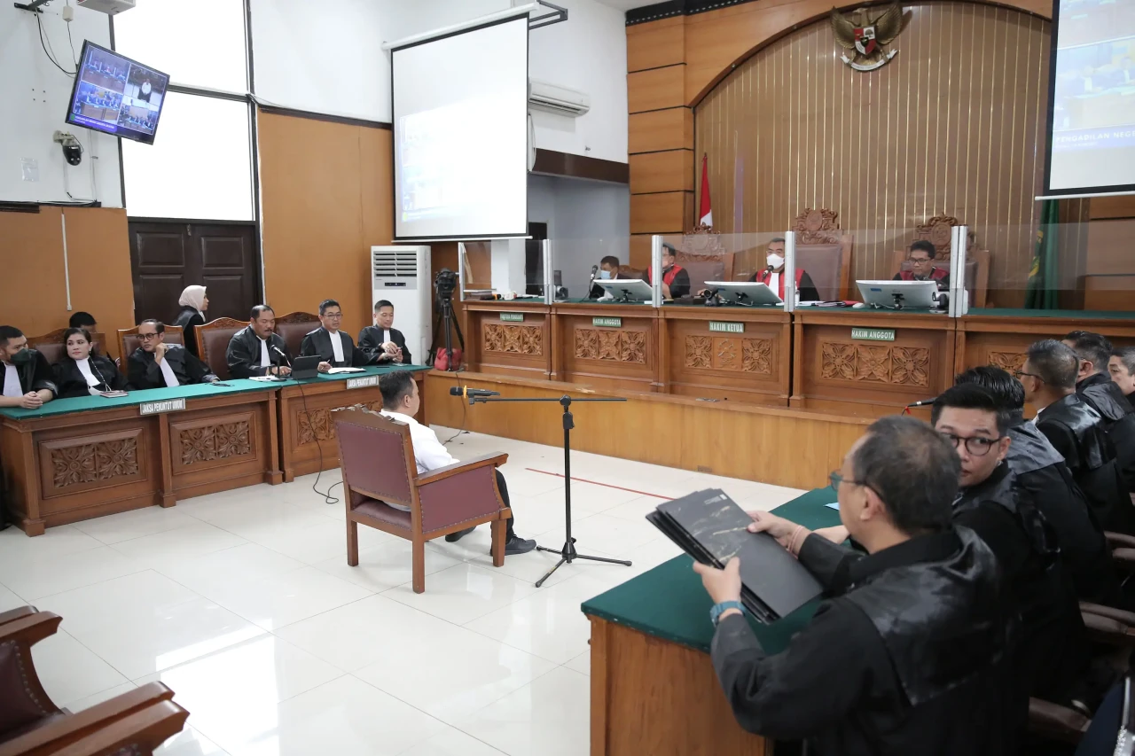 Hakim Tolak Keberatan...