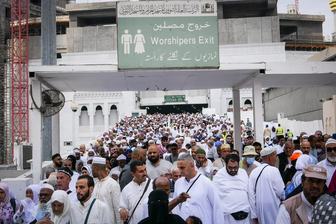 Arab Saudi Cabut Syarat...