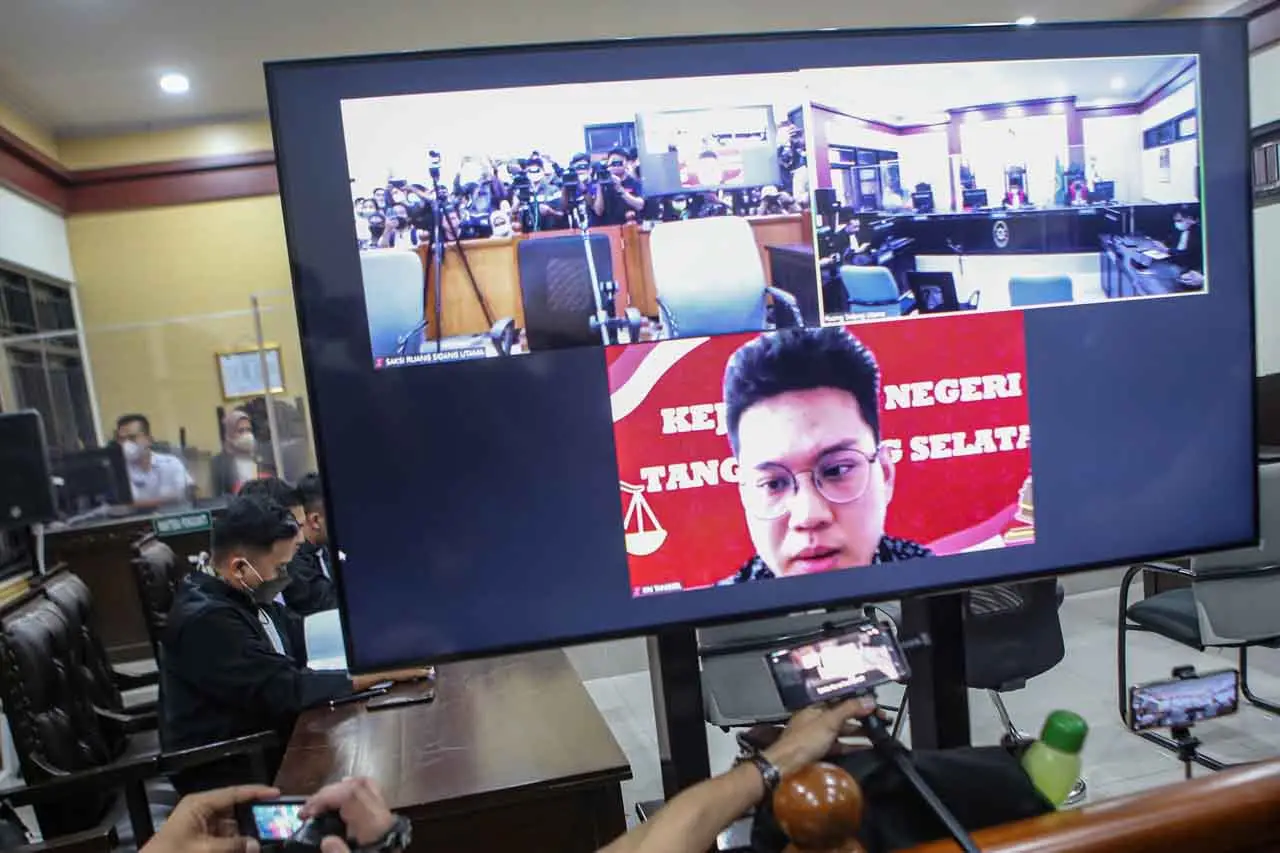 Sidang Putusan Indra...
