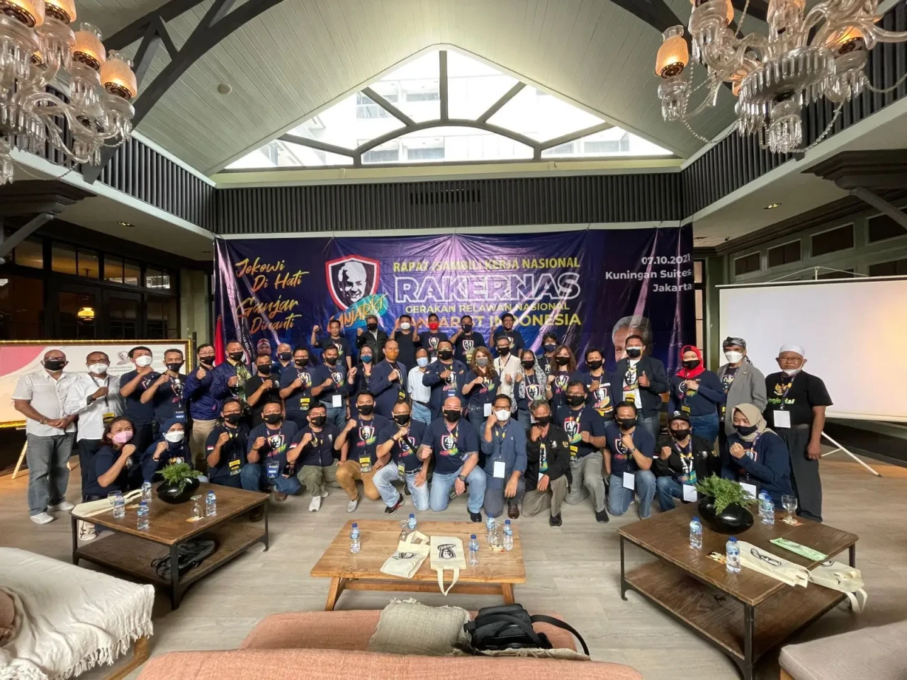 Isu Jokowi Ketum PDIP,...