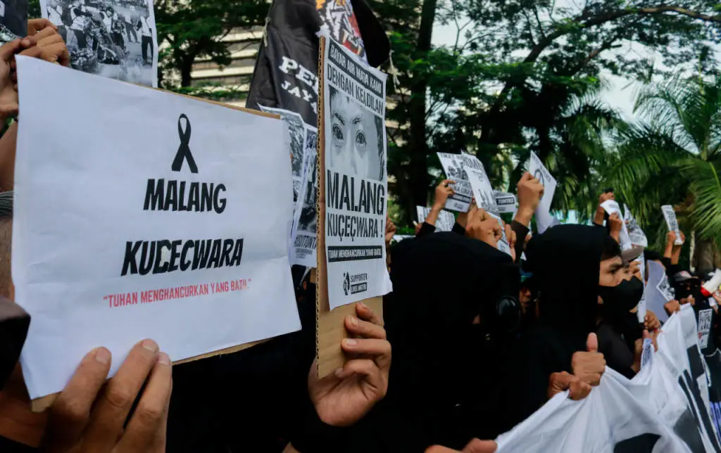 Aksi Solidaritas Tragedi...