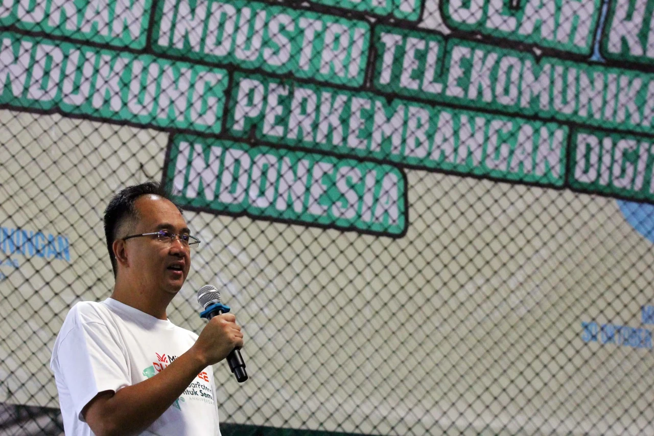 Sambut Hari Ulang Tahun,...