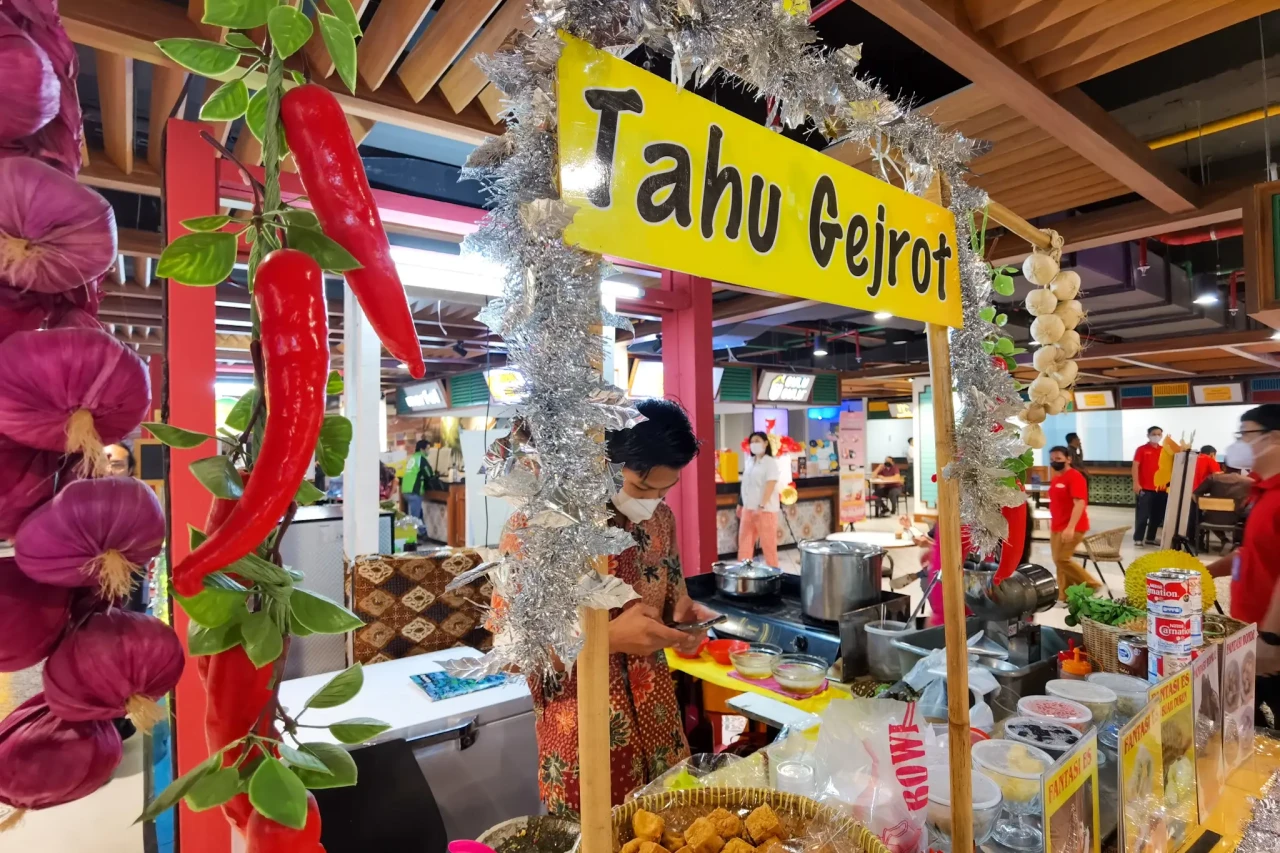Pecinan Food Court Gajah...