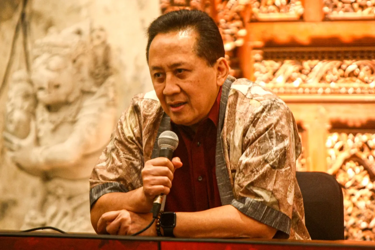 Helat Konser Akbar,...