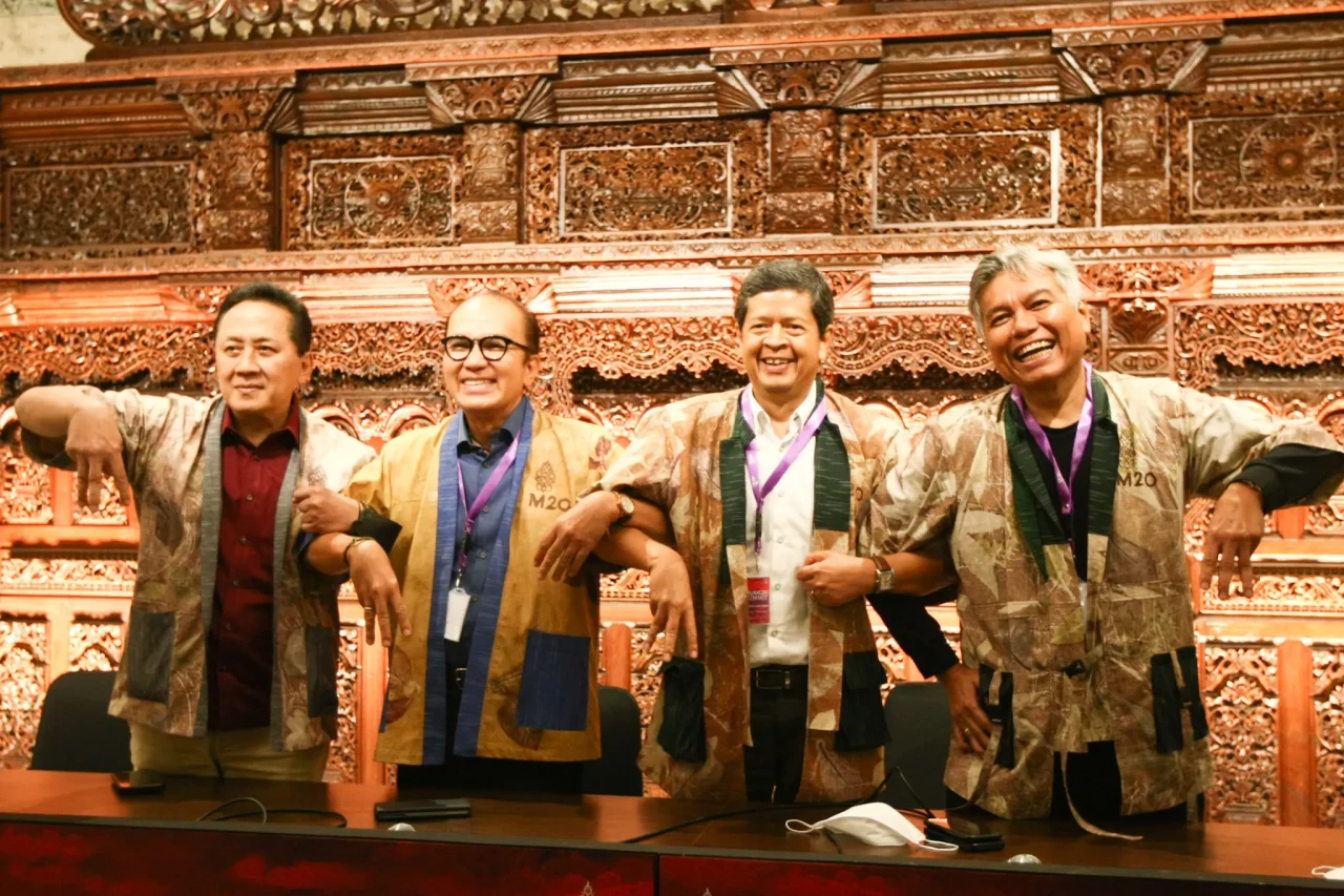 Helat Konser Akbar,...
