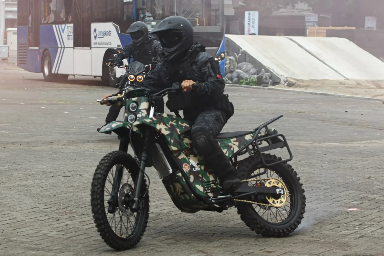 Aksi Memukau Pasukan...