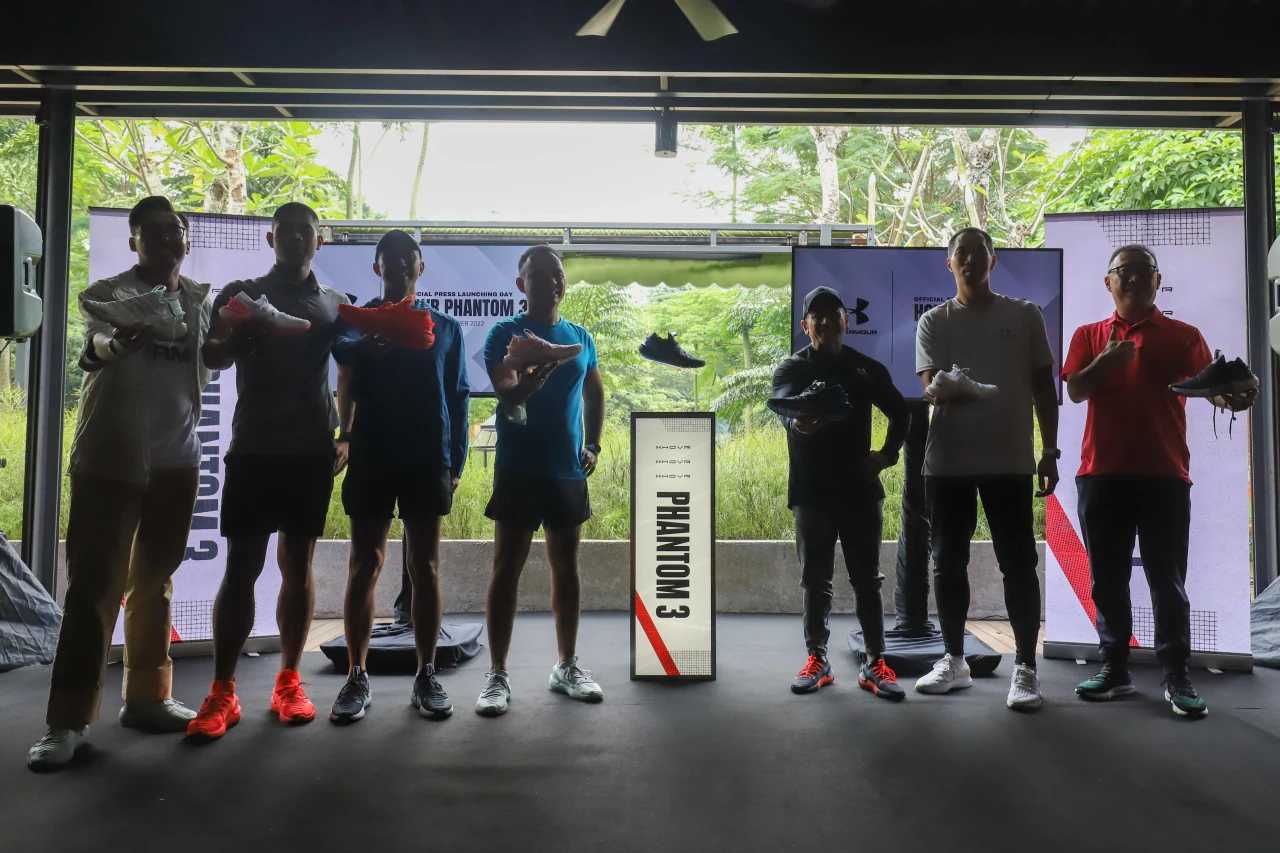 Under Armour Luncurkan...
