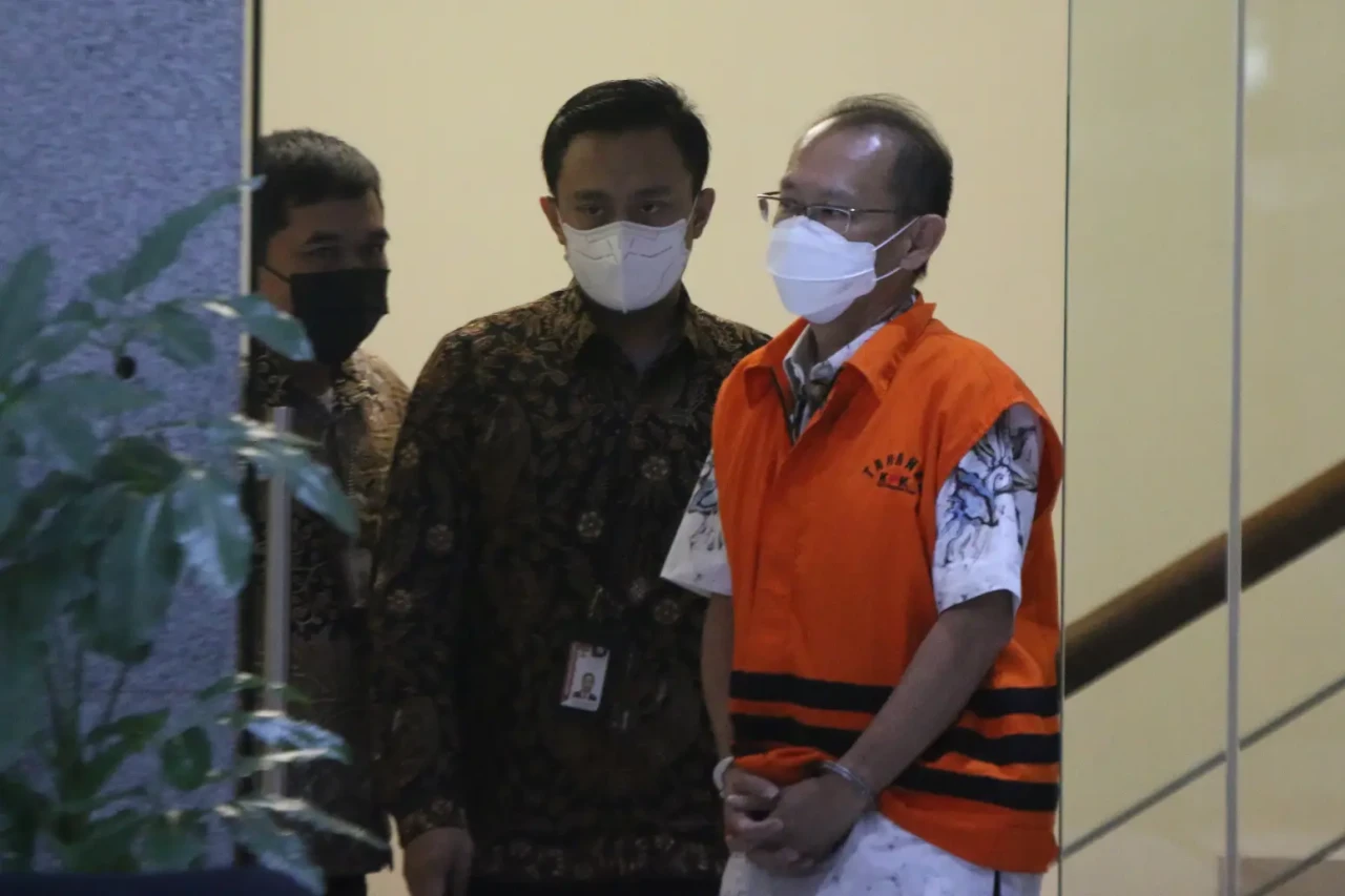 KPK Tahan Teguh Anggara...