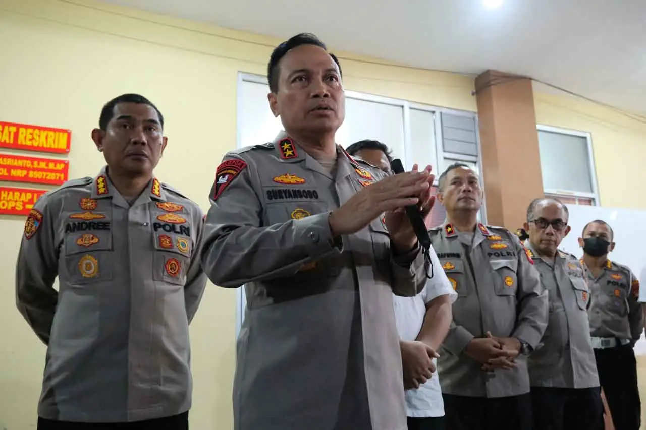 Pengendara Tewas Tertembak...