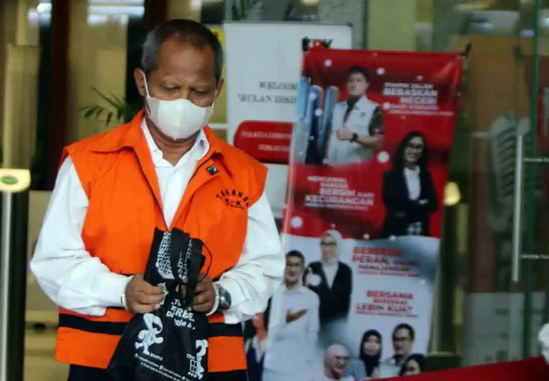 Sidang Perdana Edy Wahyudi...