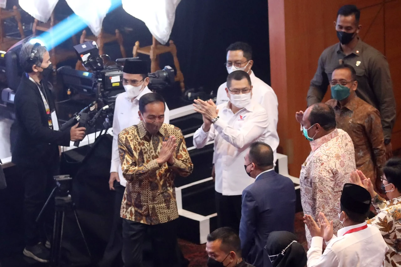 Presiden Jokowi Tiba...