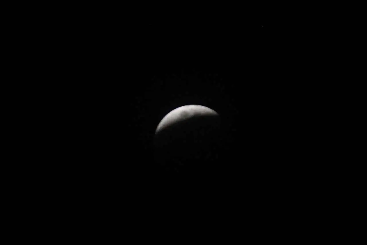 Penampakan Gerhana Bulan...