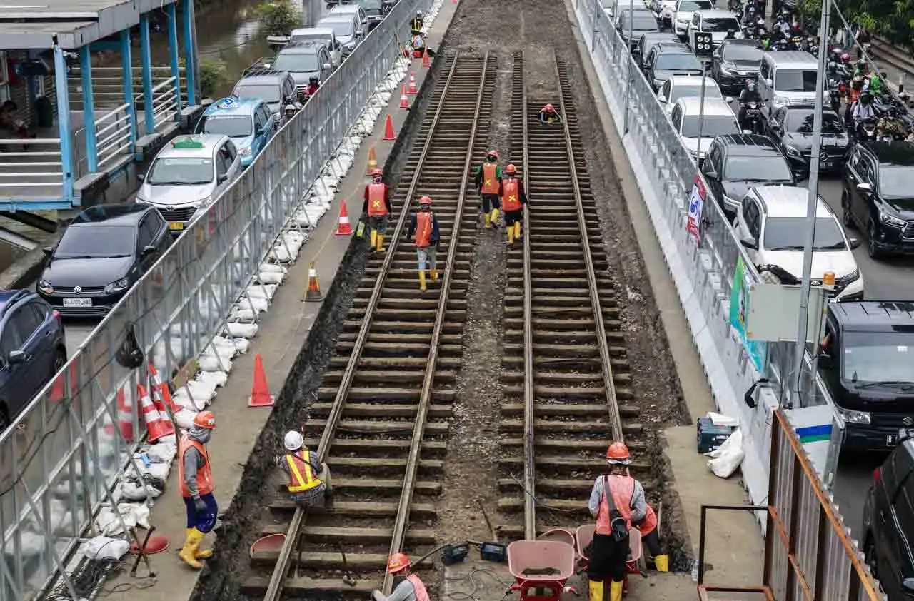 Penemuan Jalur Trem...
