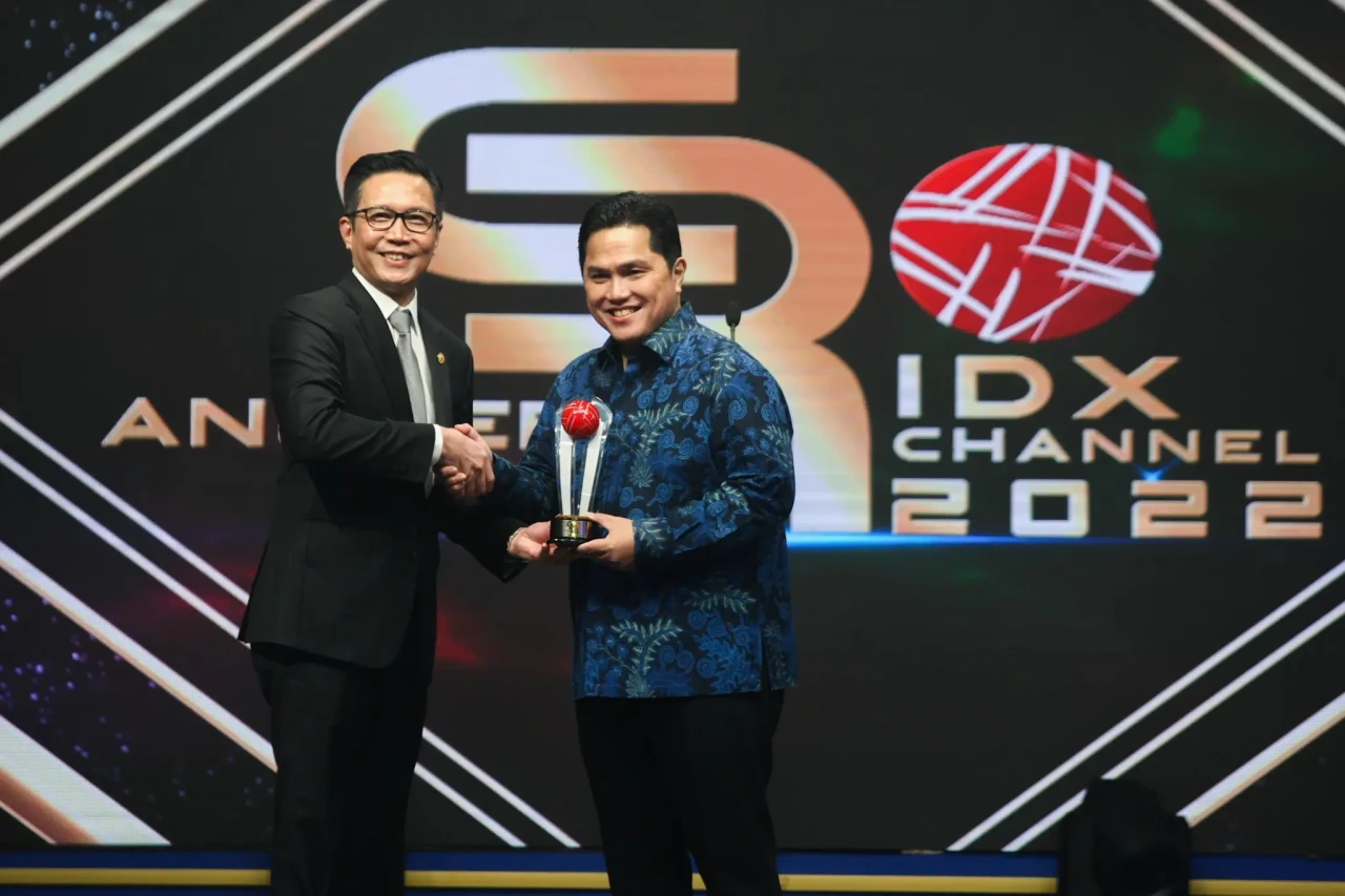 Erick Thohir Raih Penghargaan...