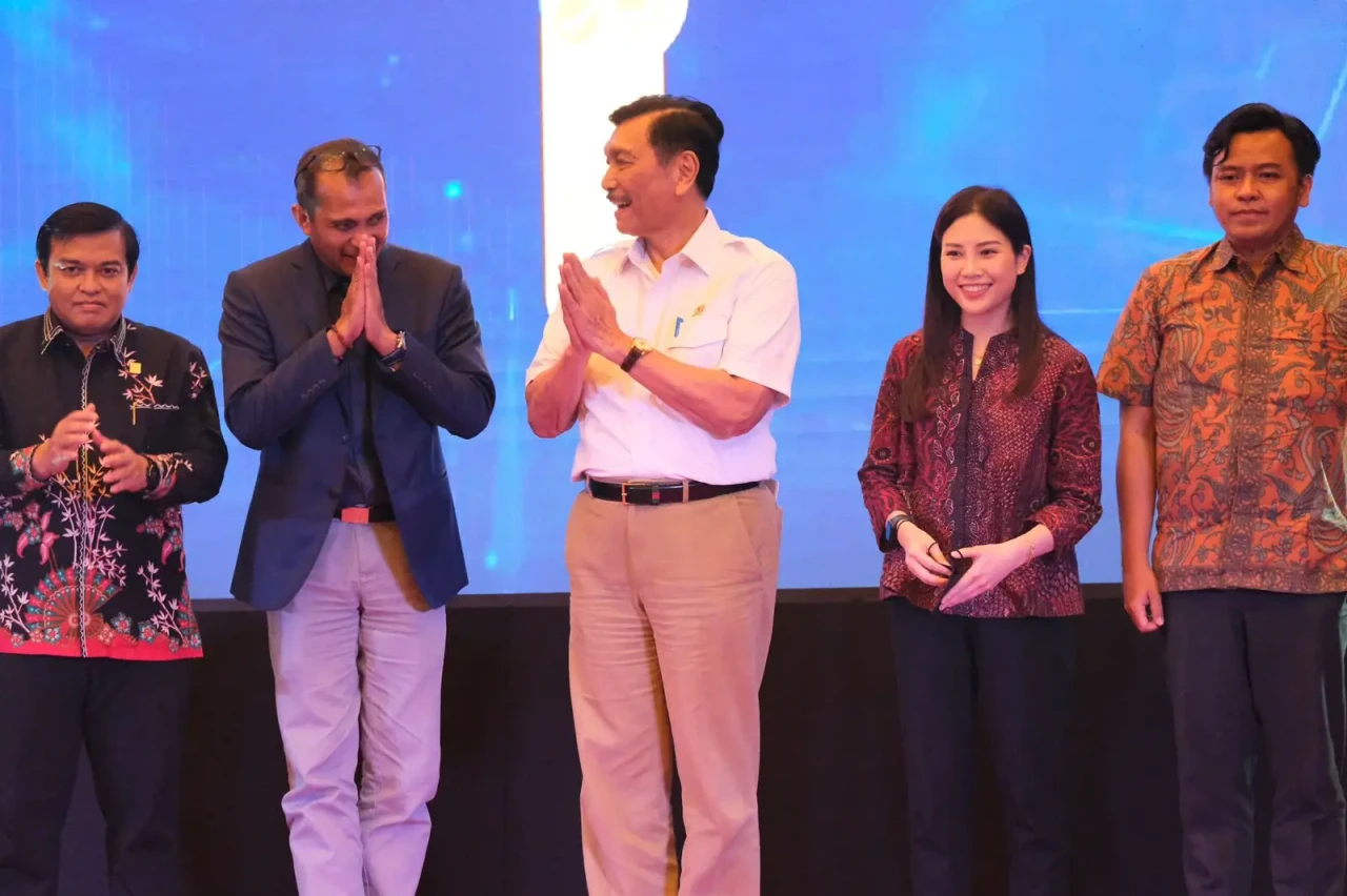 e-VOA Resmi Diterapkan,...