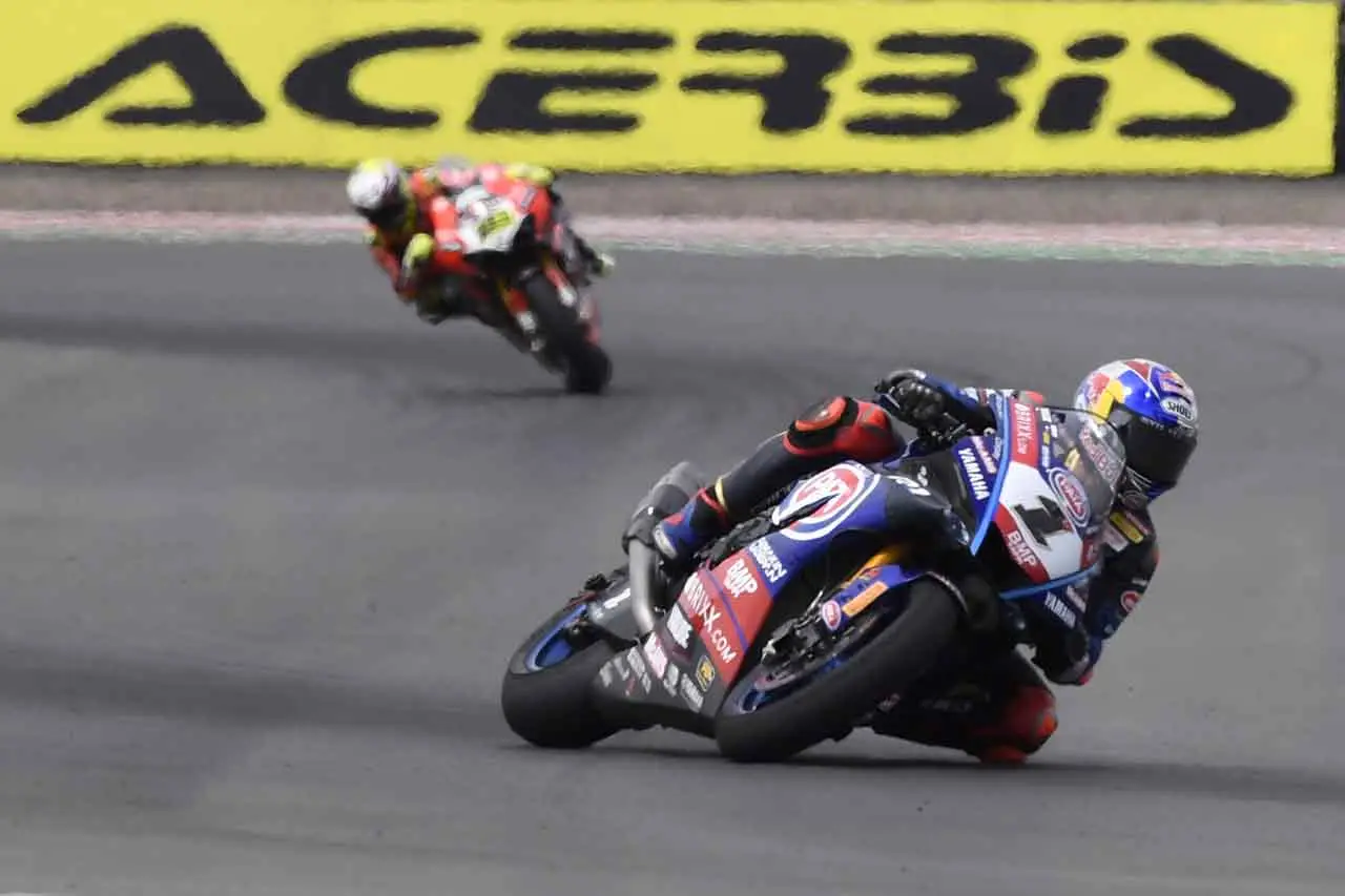 Toprak Menangi Race...