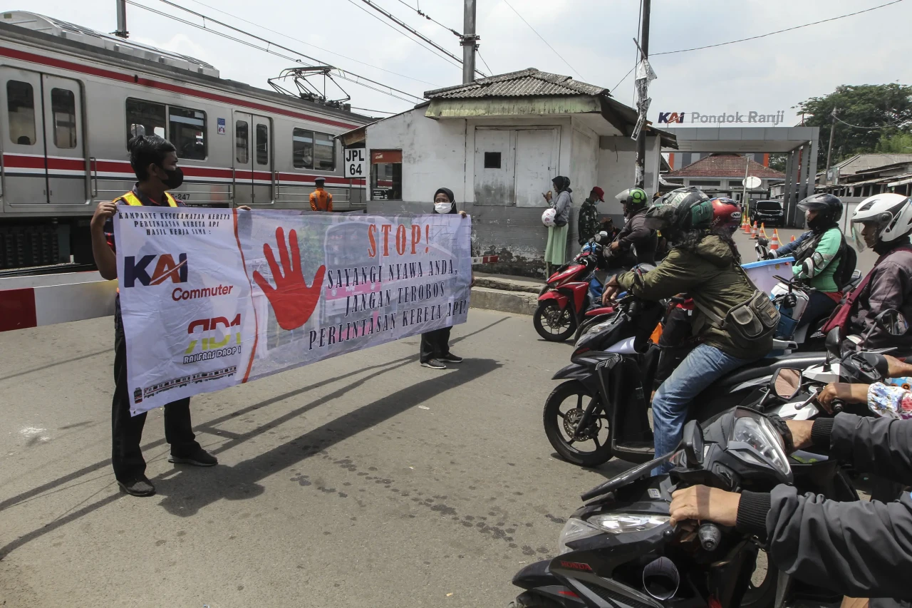 Sosialisasi Keselamatan...