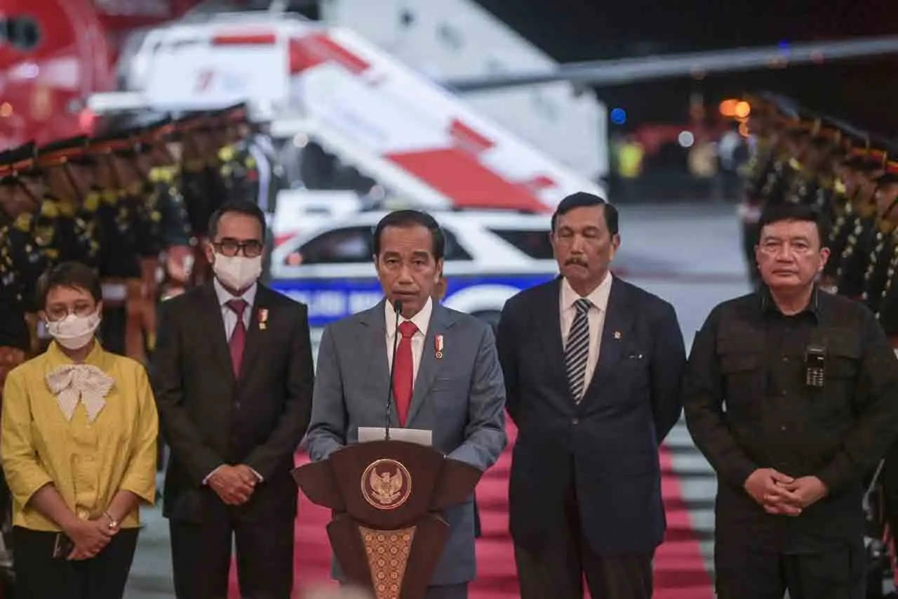 Presiden Jokowi Tiba...