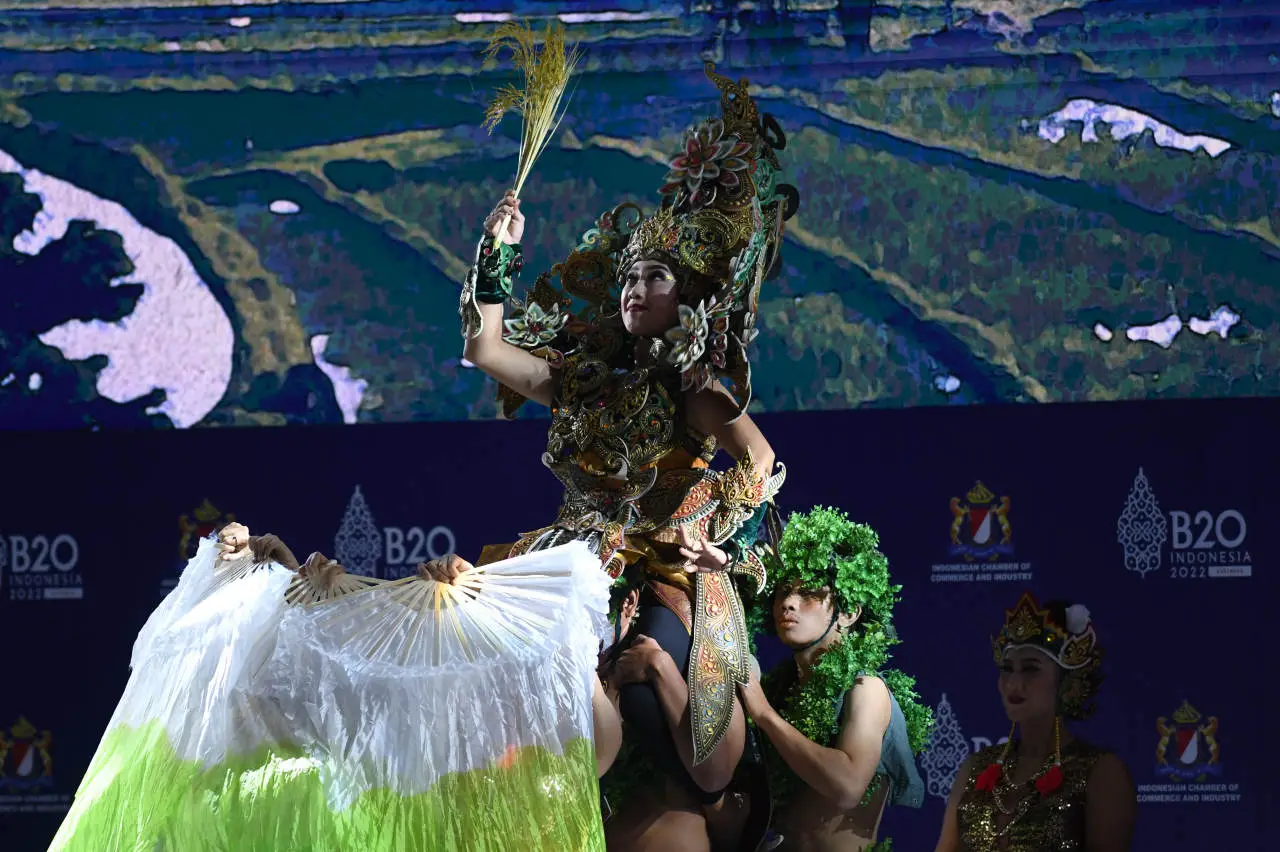 Kesenian Khas Indonesia...