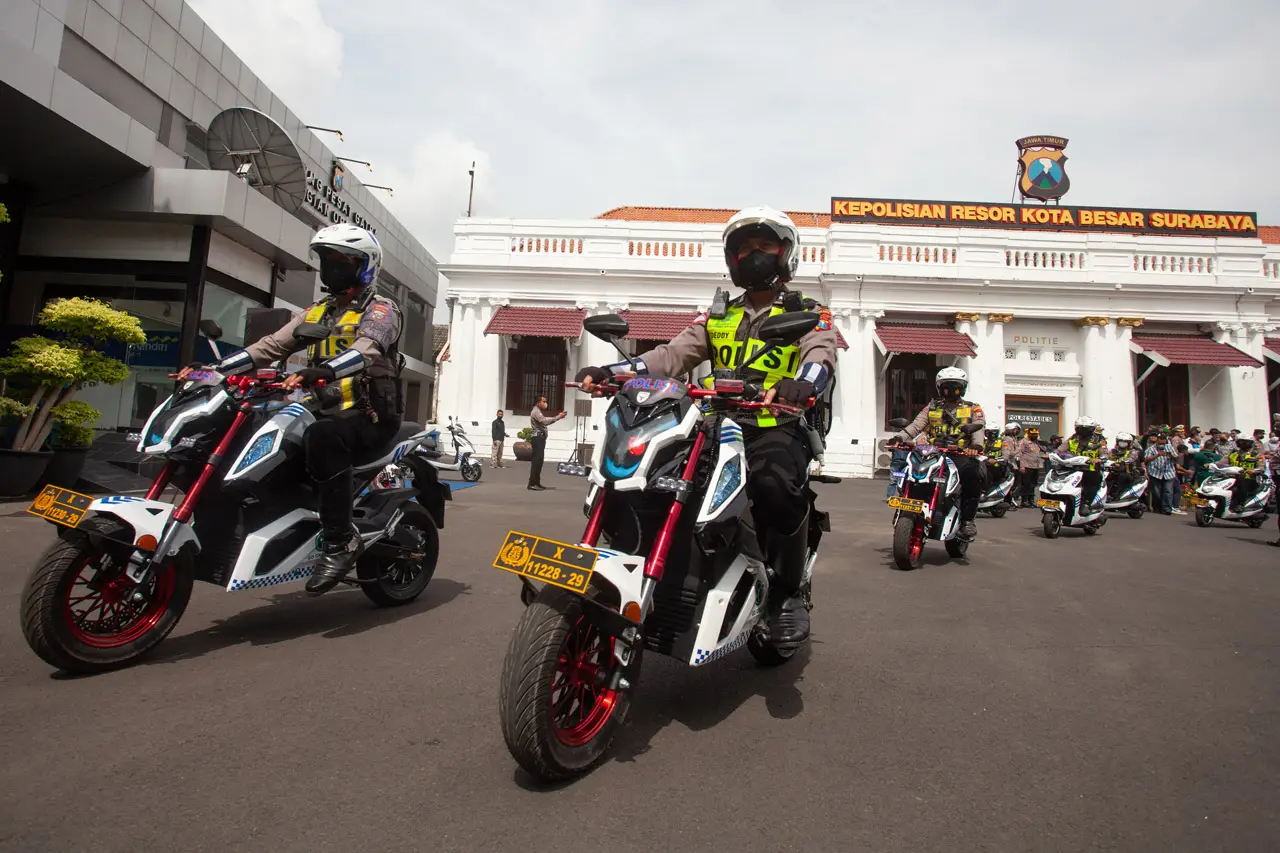 Polrestabes Surabaya...