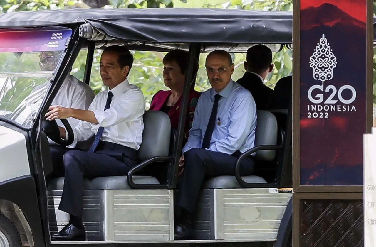 Momen Jokowi Supiri...