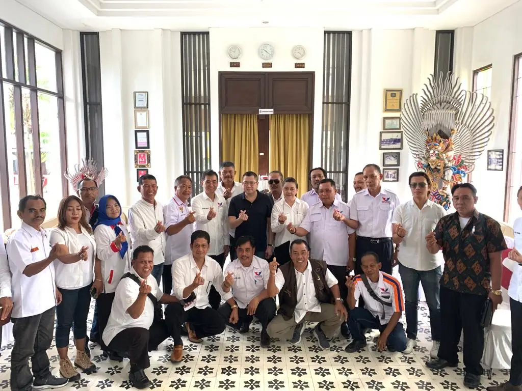 HT Berikan Pengarahan...