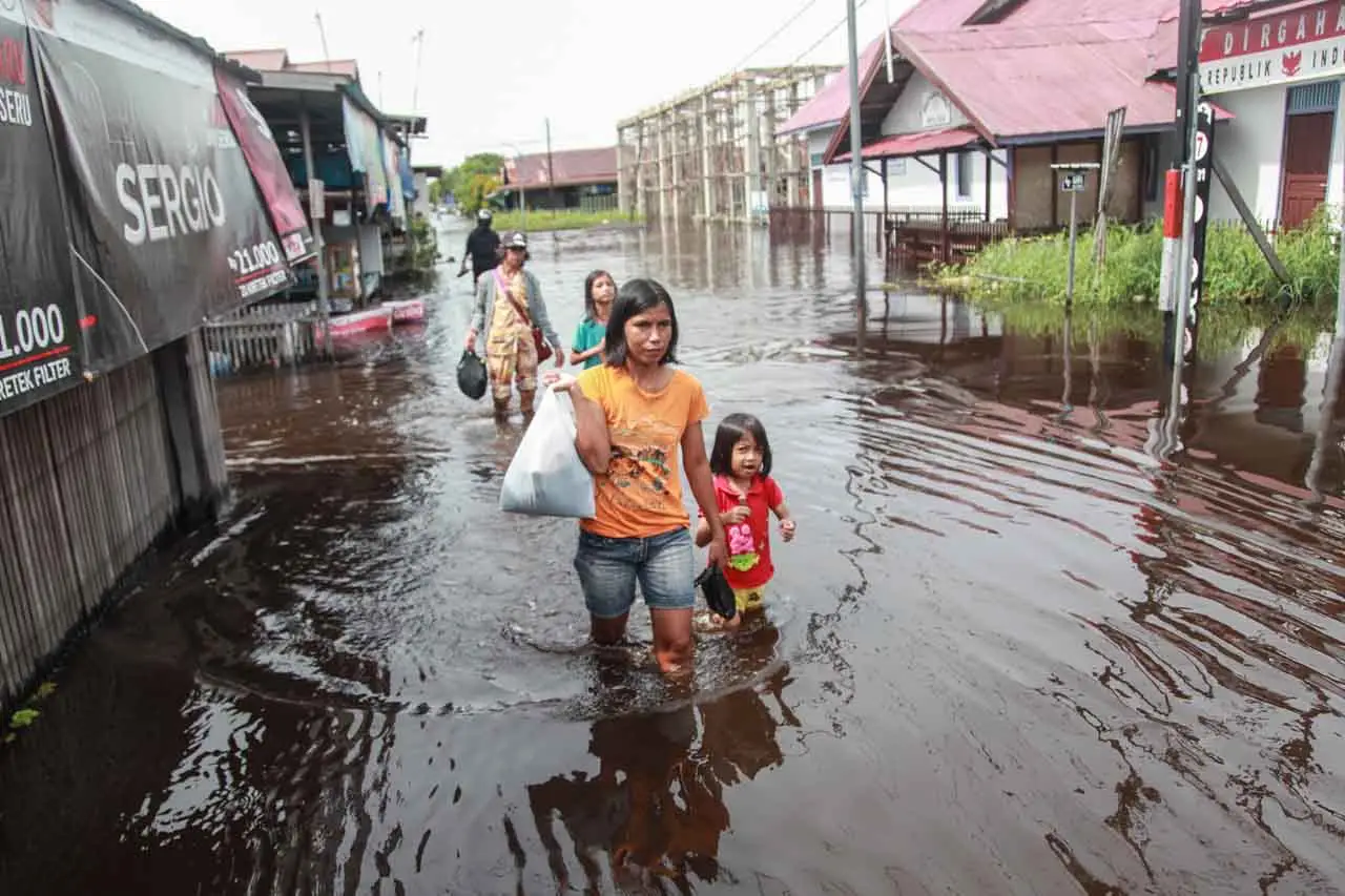 Banjir Luapan Sungai...