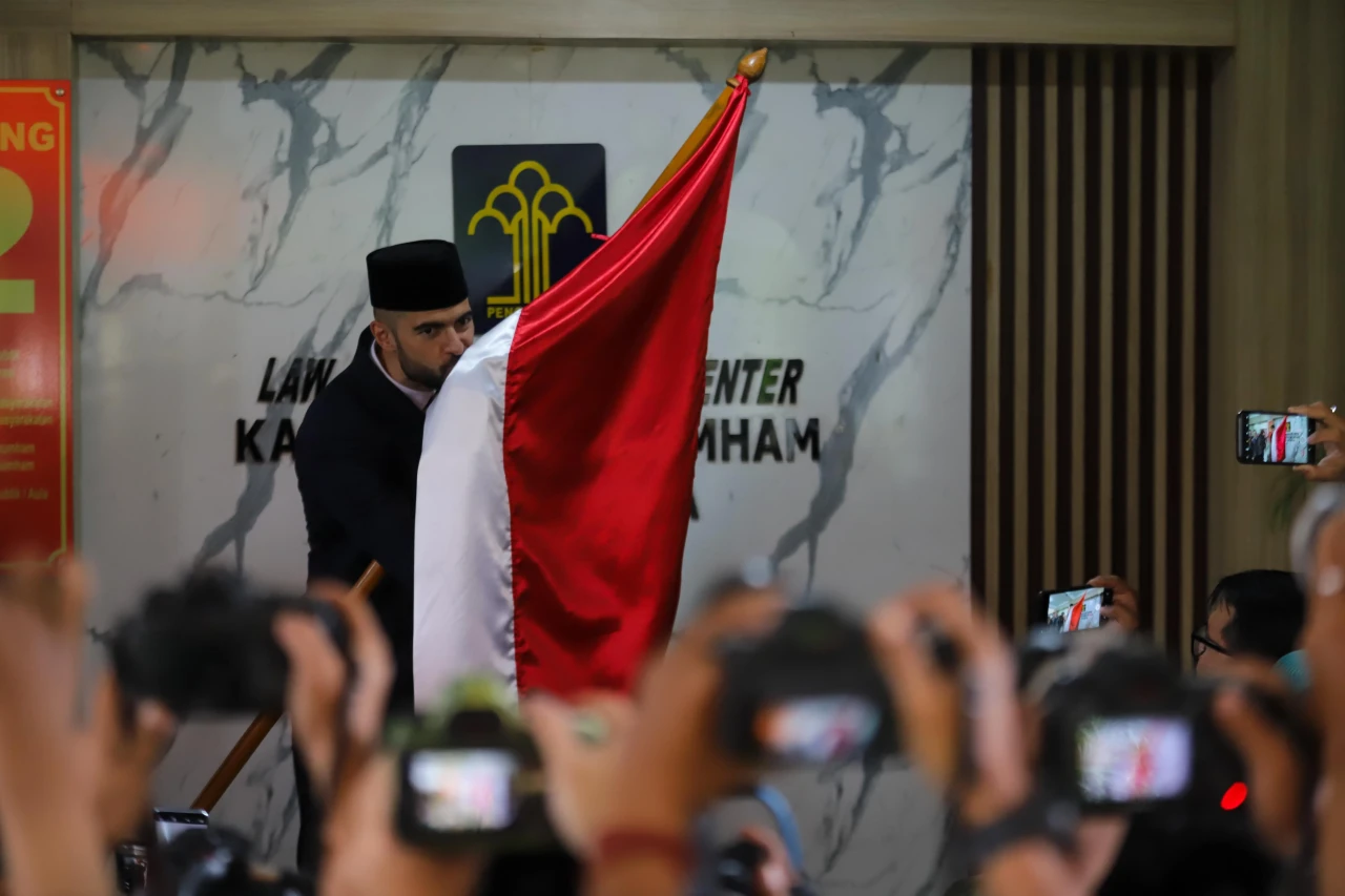 Resmi Jadi WNI, Sandi...
