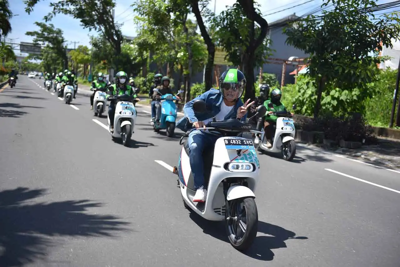Potret Andre dan Surya...
